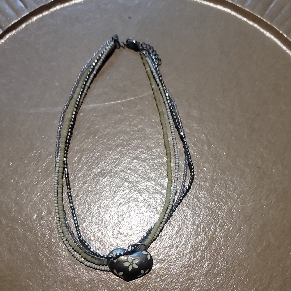 Elegant Silver and Cream Heart Necklace